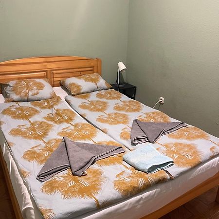 White Ship Apartman Budapest Exteriör bild